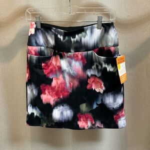 Swing Control Velocity Skort Black Floral